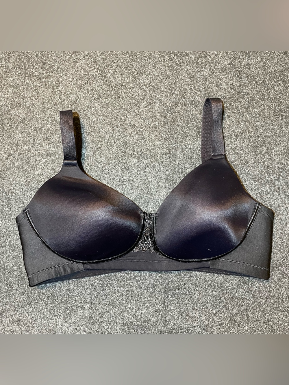 Vanity Fair Black Smooth T-Shirt Bra with Subtle Lace Accent